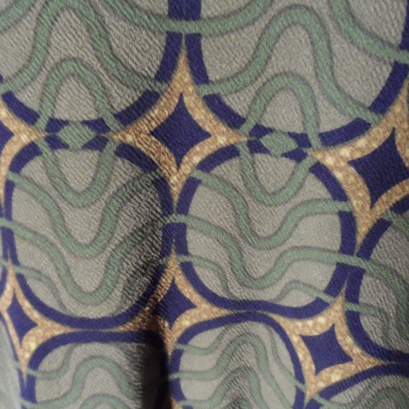 LuLaRoe Green/Black/Yellow Pleated Amelia Dress XS Women's Short-Sleeve Pockets - Picture 2 of 5